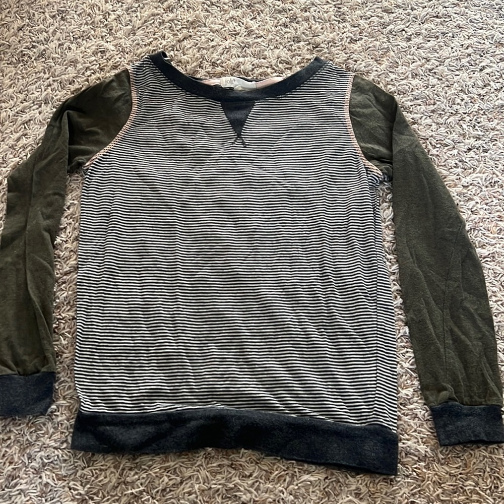 Women’s long sleeve